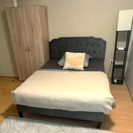 Gemuetliche 4 - Mit Kueche Und Bad Zur Eigennutzung -schuster Homes- *